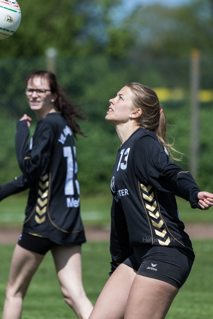 Bild 313 - Faustball Frauen Wiemersdorf